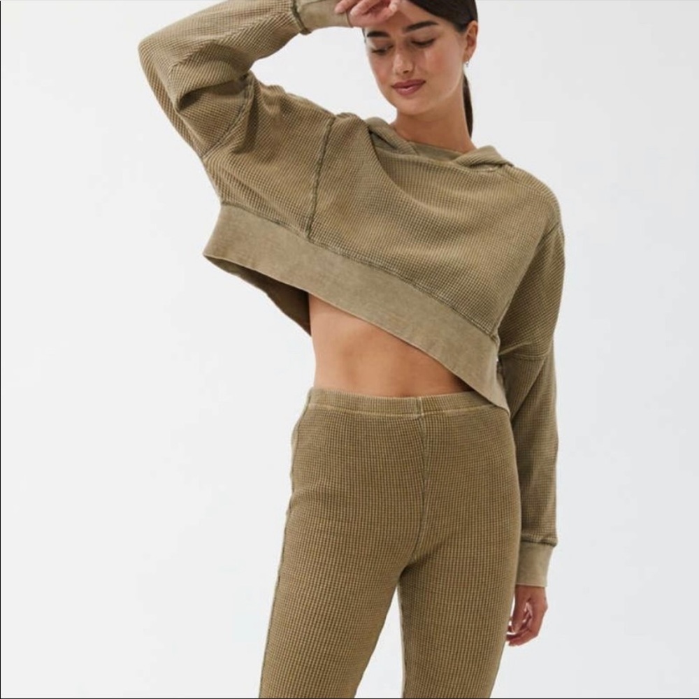 Out From Under Urban Outfitters Matching Pants Set - Cropped sweat shirt